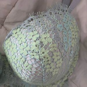 Victoria’s Secret bra